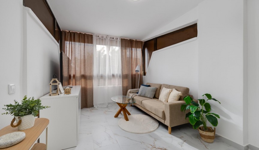 Resale - Apartment -
Torrevieja - Cabo Cervera