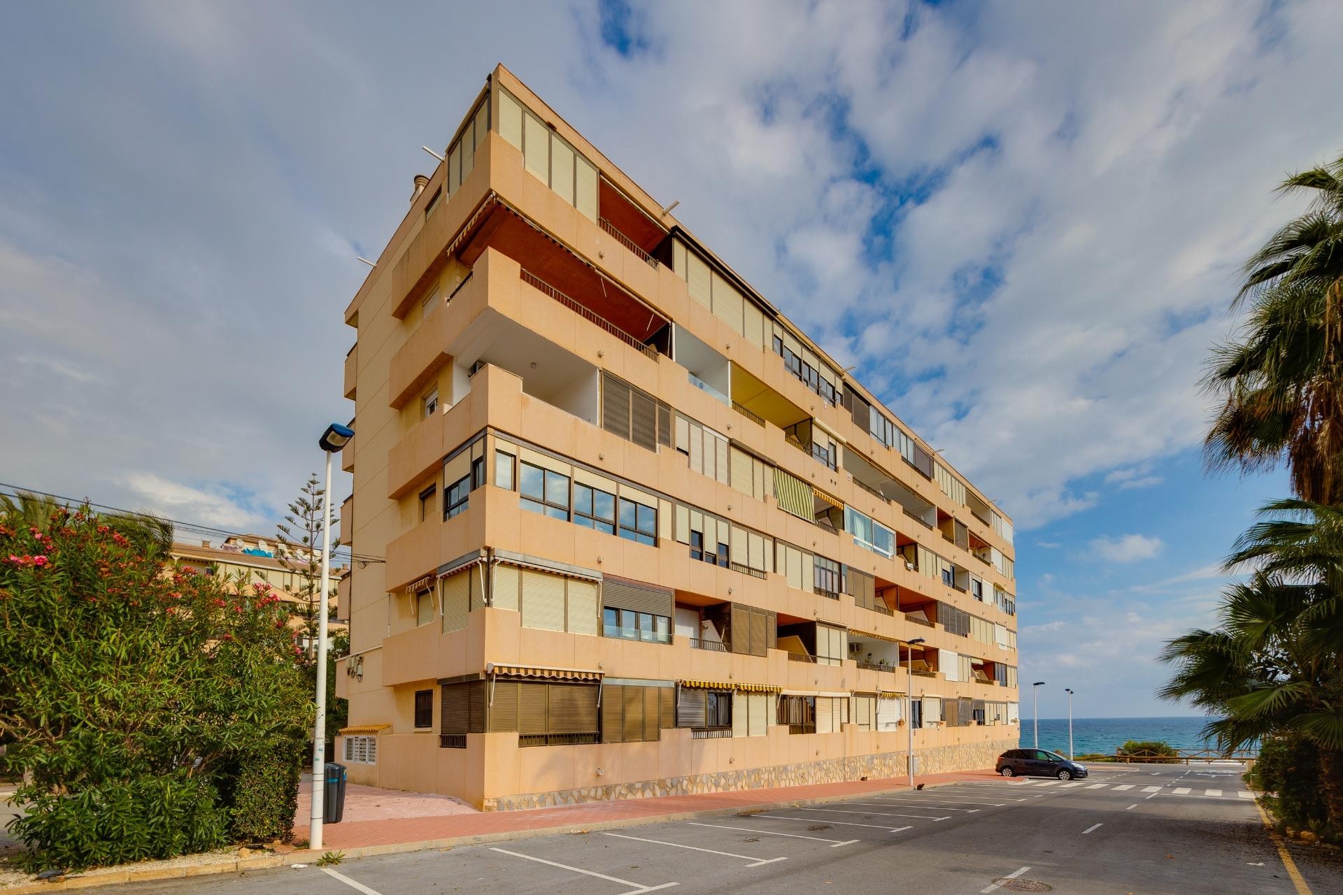 Resale - Apartment -
Torrevieja - Cabo Cervera