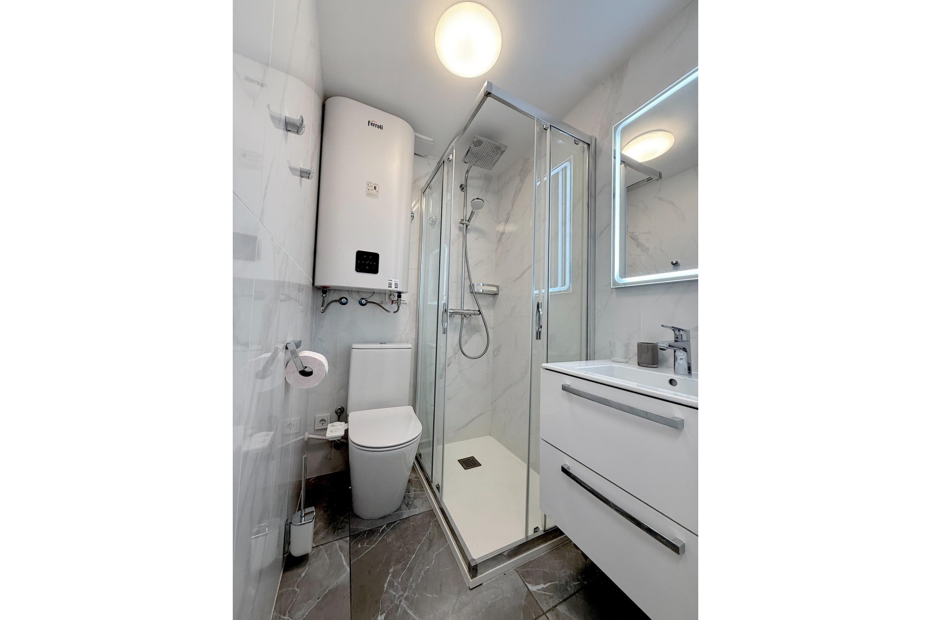 Resale - Apartment -
Torrevieja - Cabo Cervera