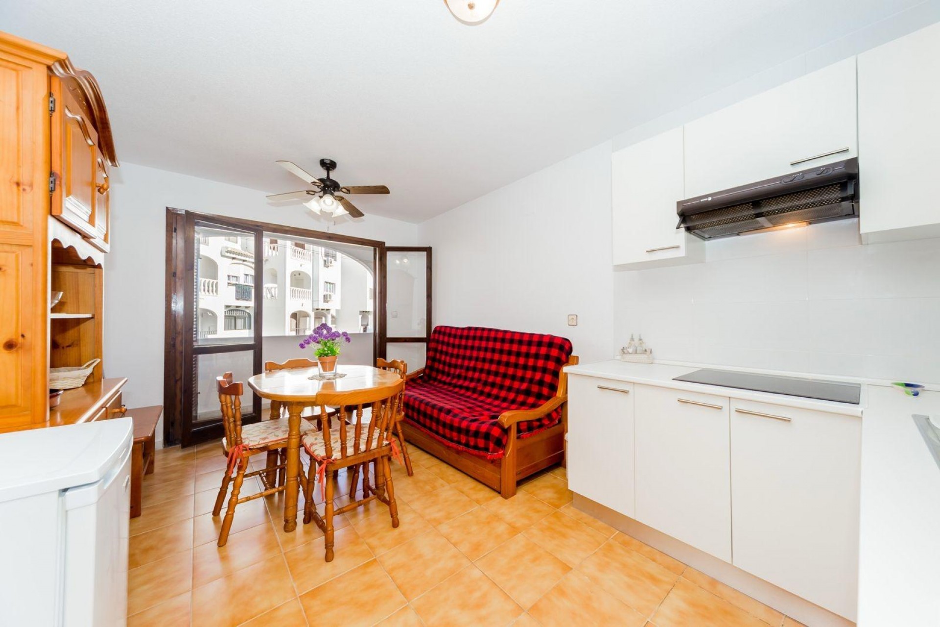 Resale - Apartment -
Torrevieja - Calas Blanca