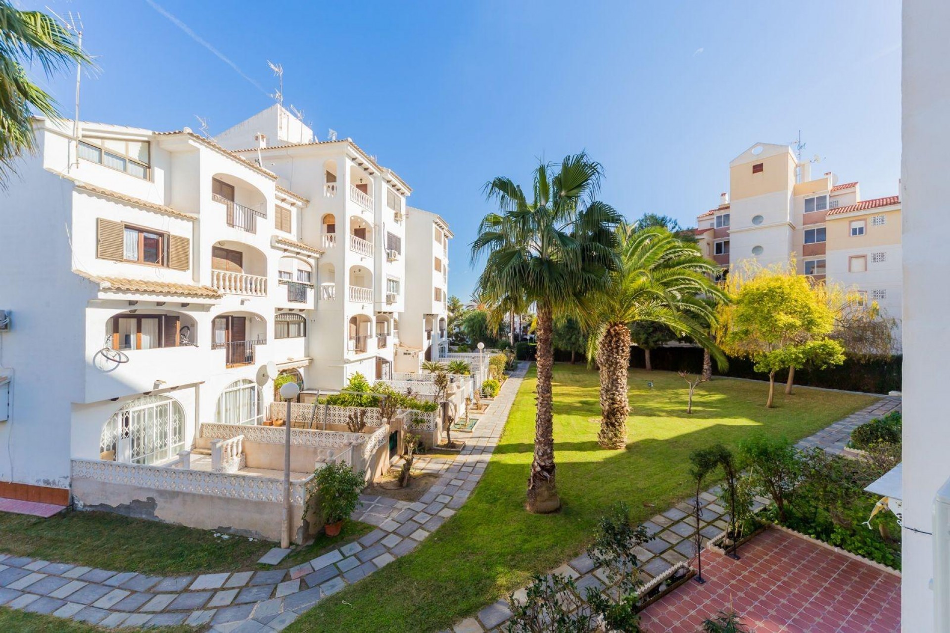 Resale - Apartment -
Torrevieja - Calas Blanca