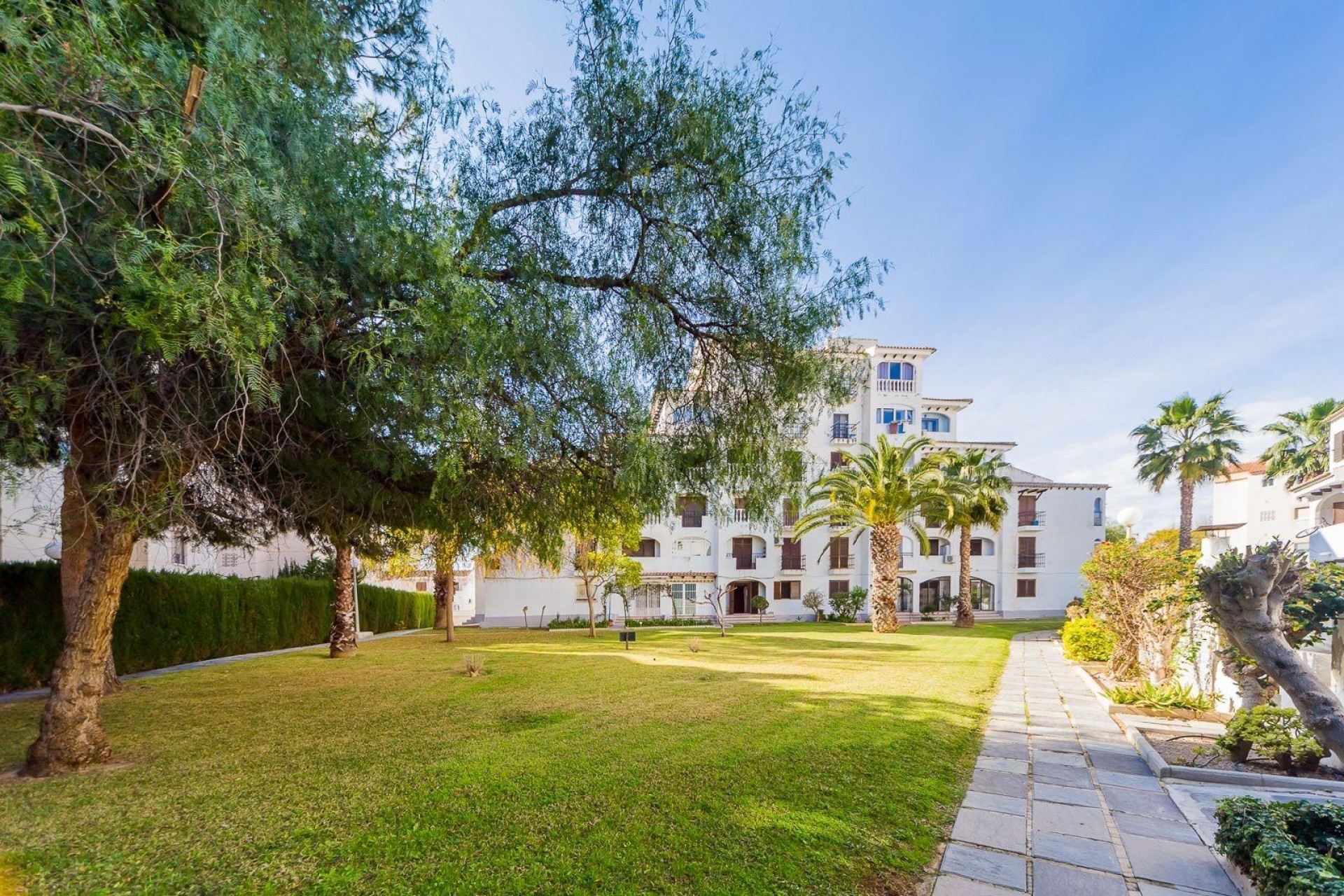 Resale - Apartment -
Torrevieja - Calas Blanca