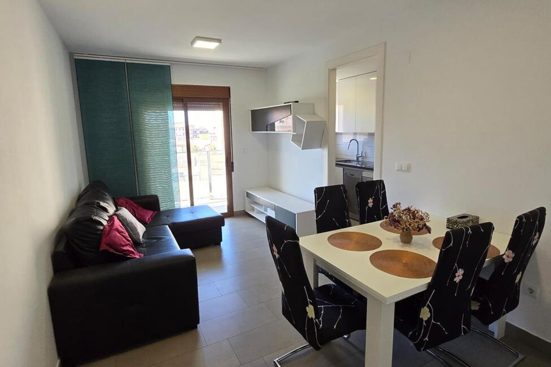 Resale - Apartment -
Torrevieja - CENTRE