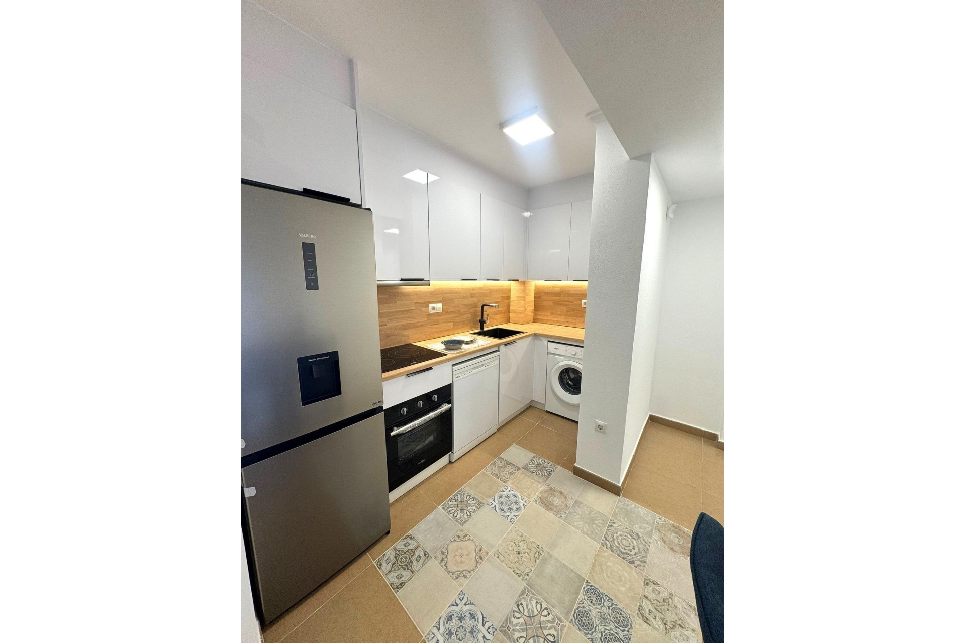 Resale - Apartment -
Torrevieja - Centro - Muelle Pesquero