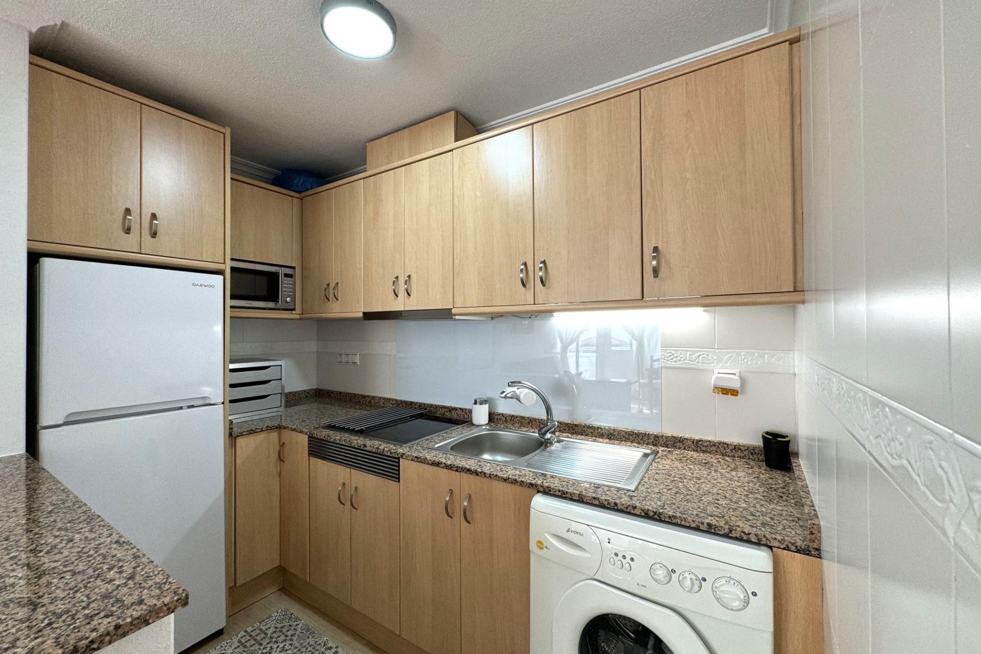 Resale - Apartment -
Torrevieja - Centro