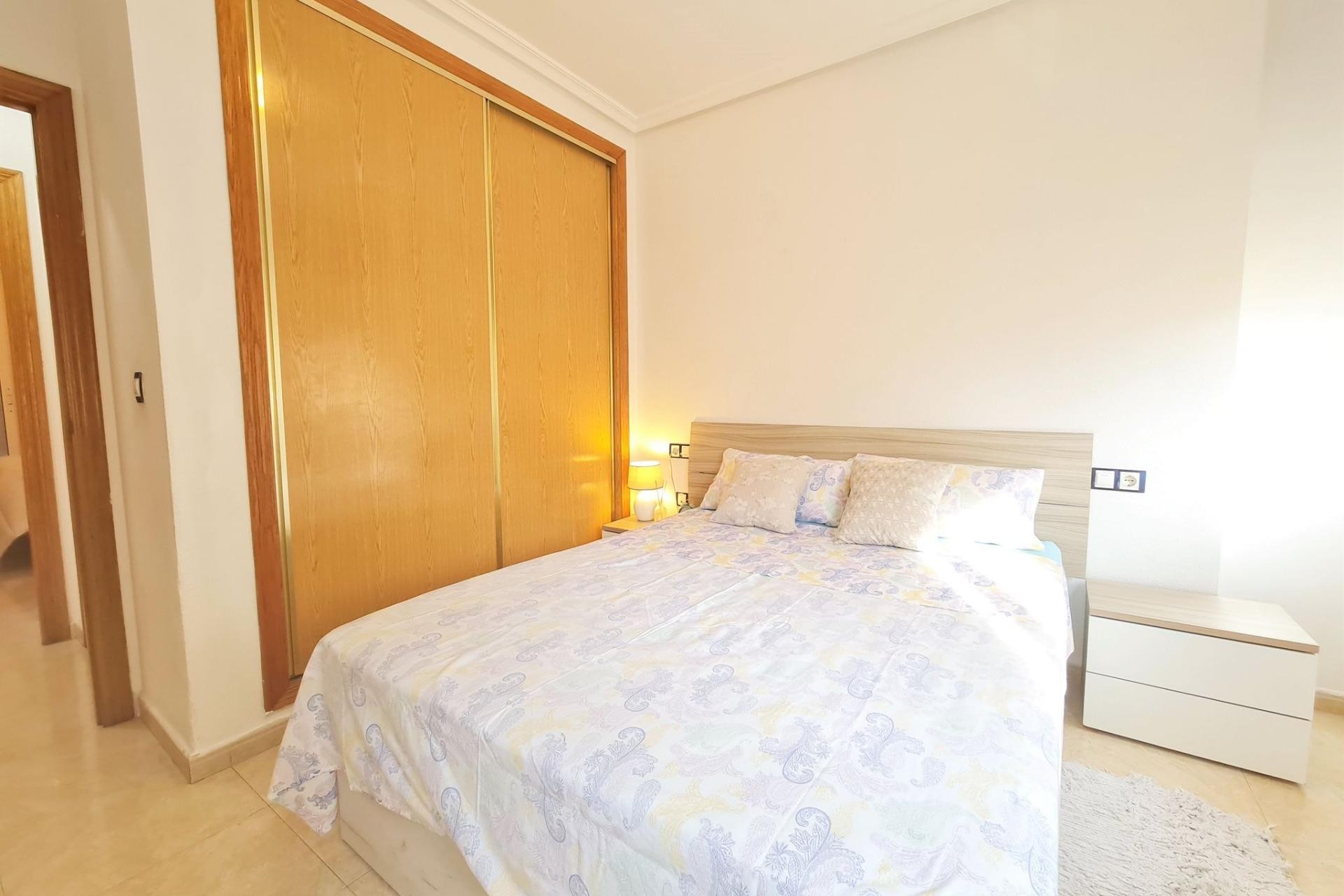 Resale - Apartment -
Torrevieja - Centro