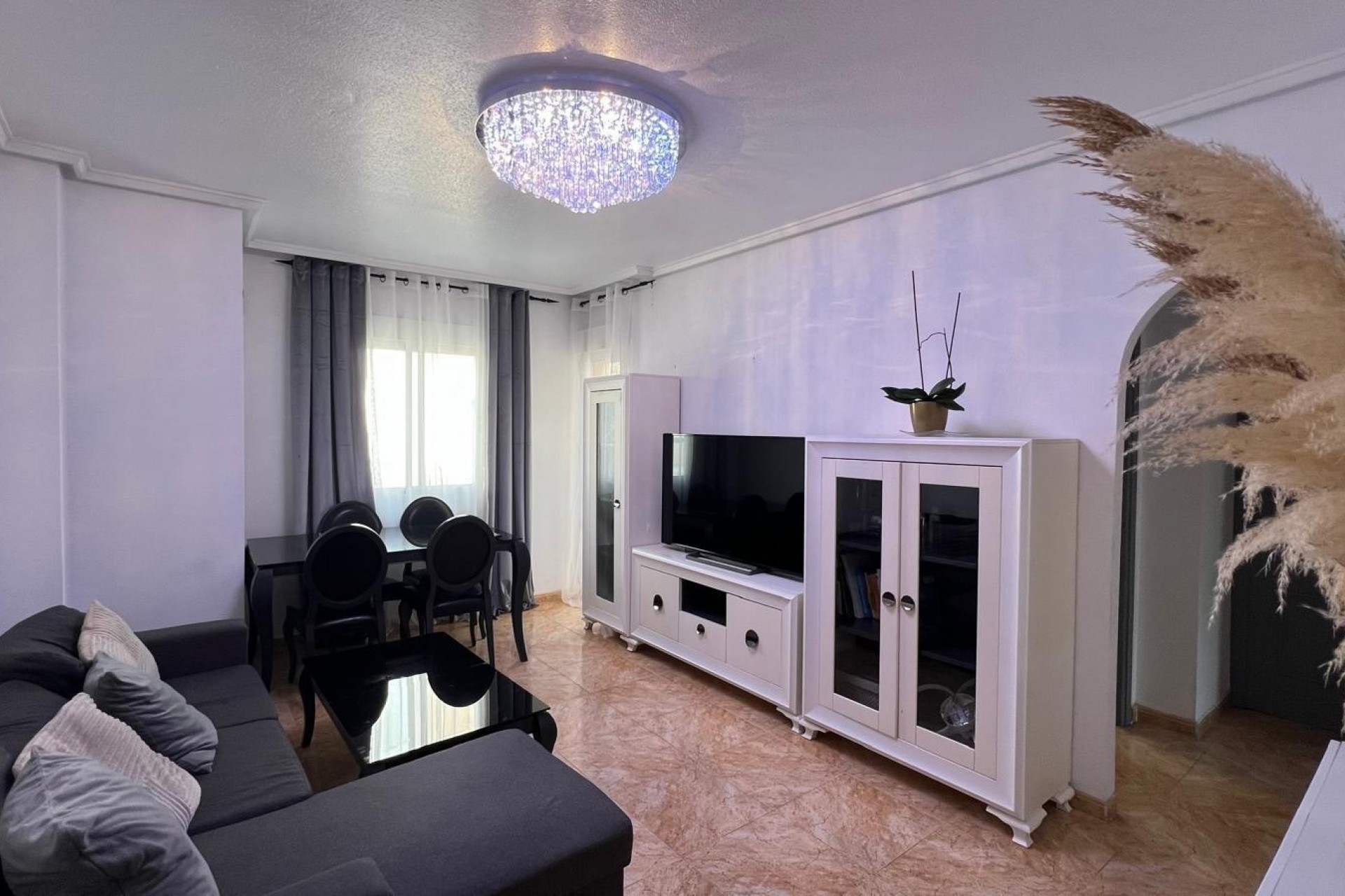 Resale - Apartment -
Torrevieja - Centro