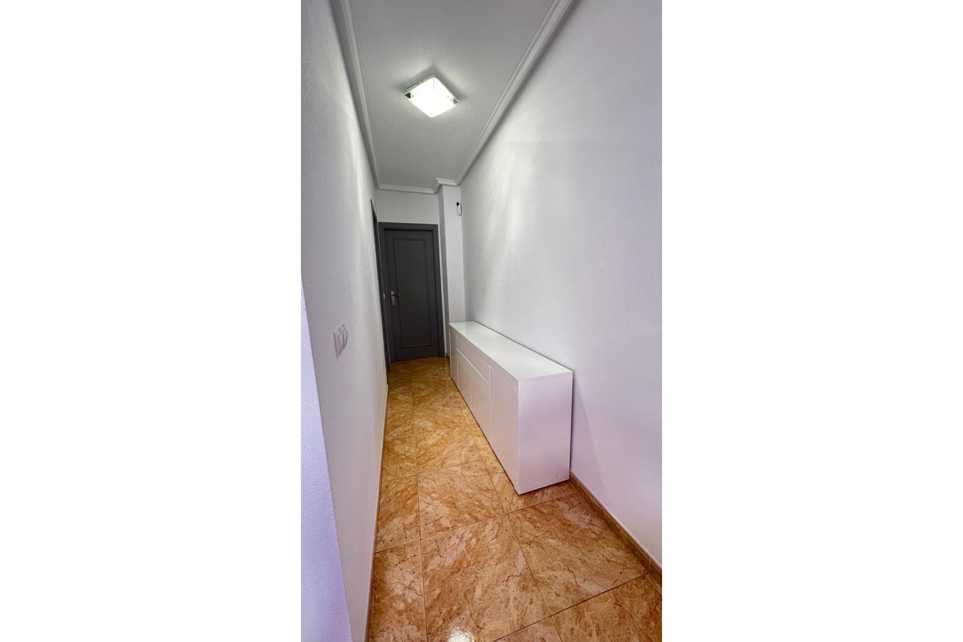 Resale - Apartment -
Torrevieja - Centro