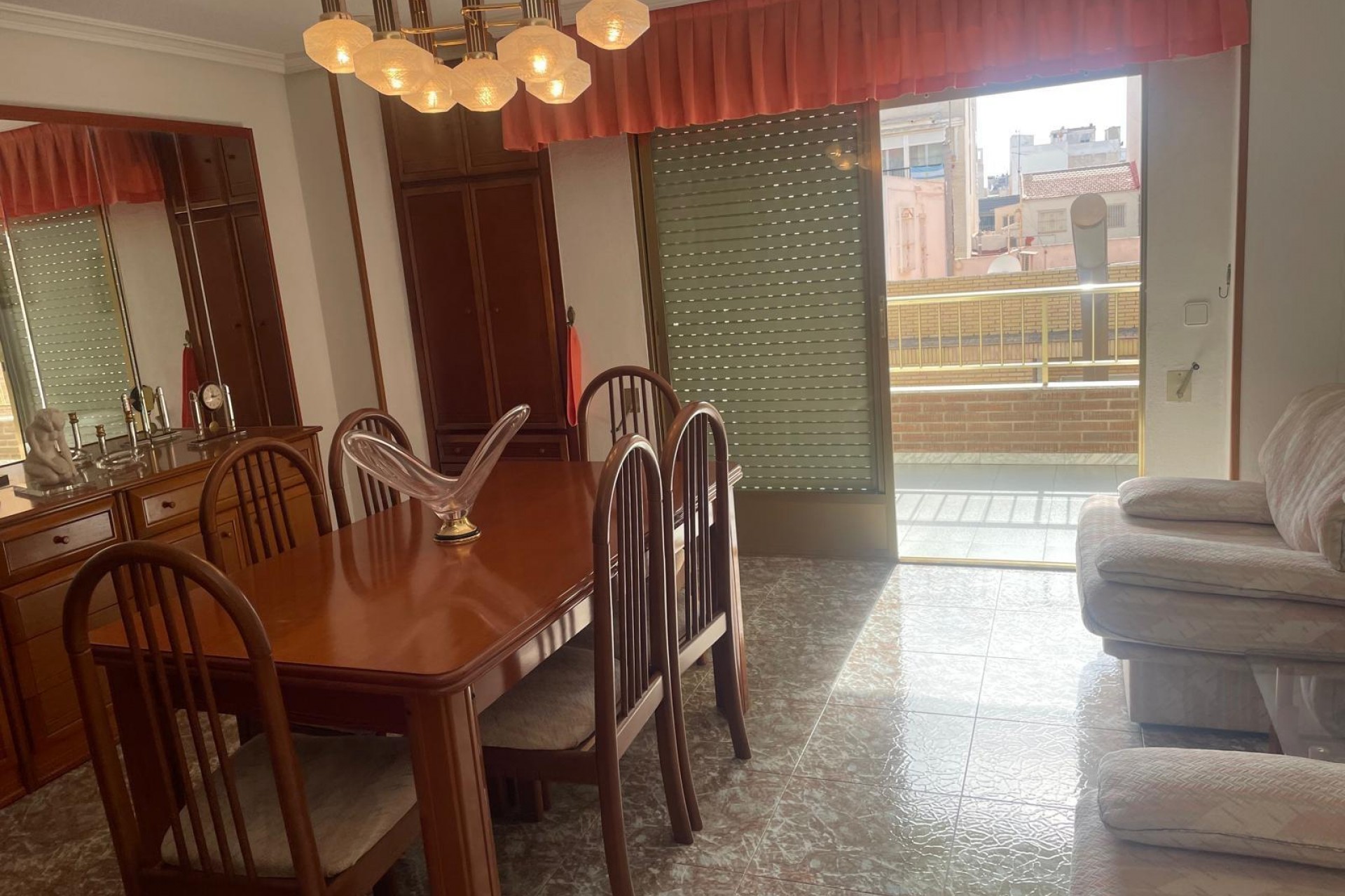 Resale - Apartment -
Torrevieja - Centro