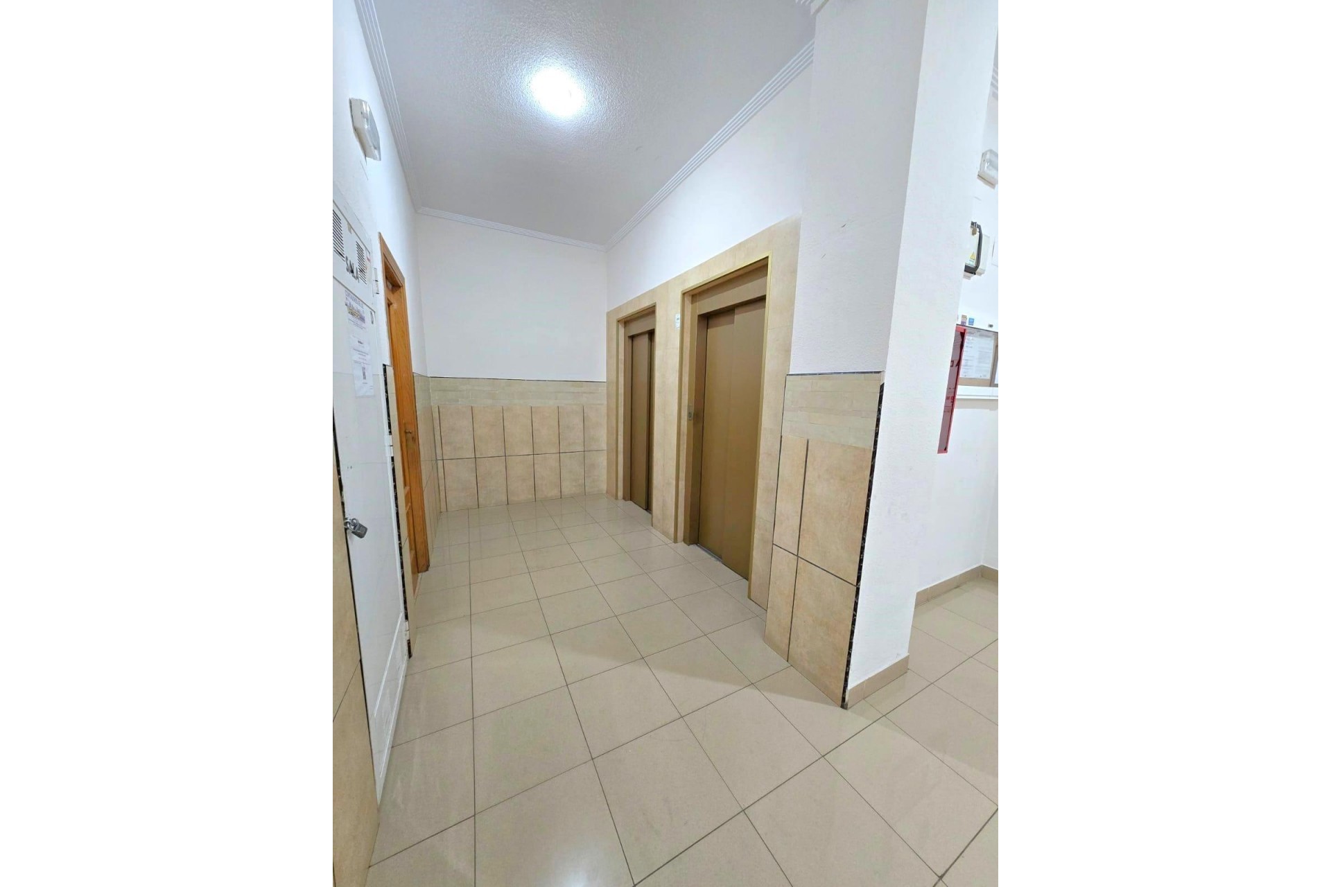 Resale - Apartment -
Torrevieja - Centro