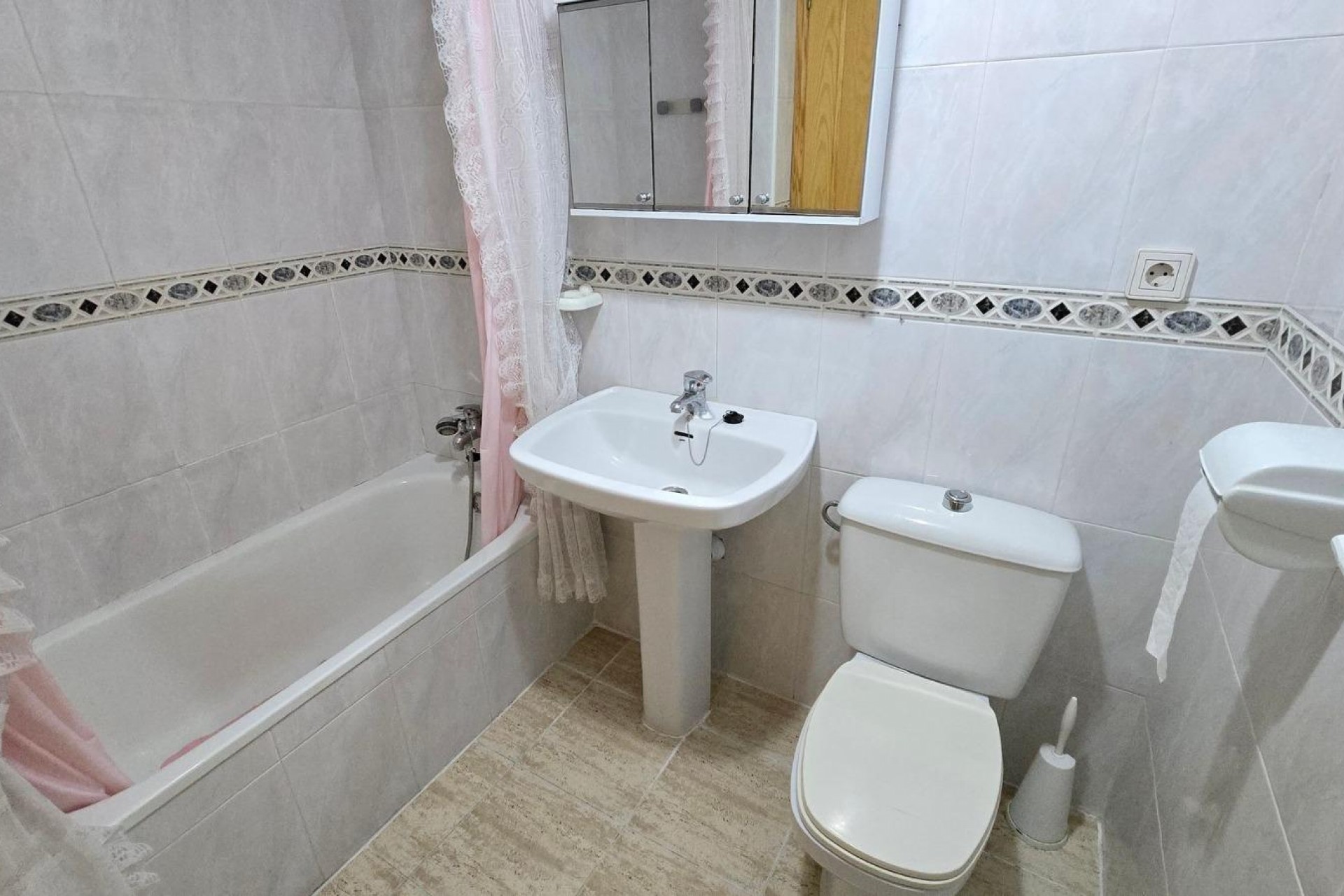 Resale - Apartment -
Torrevieja - Centro