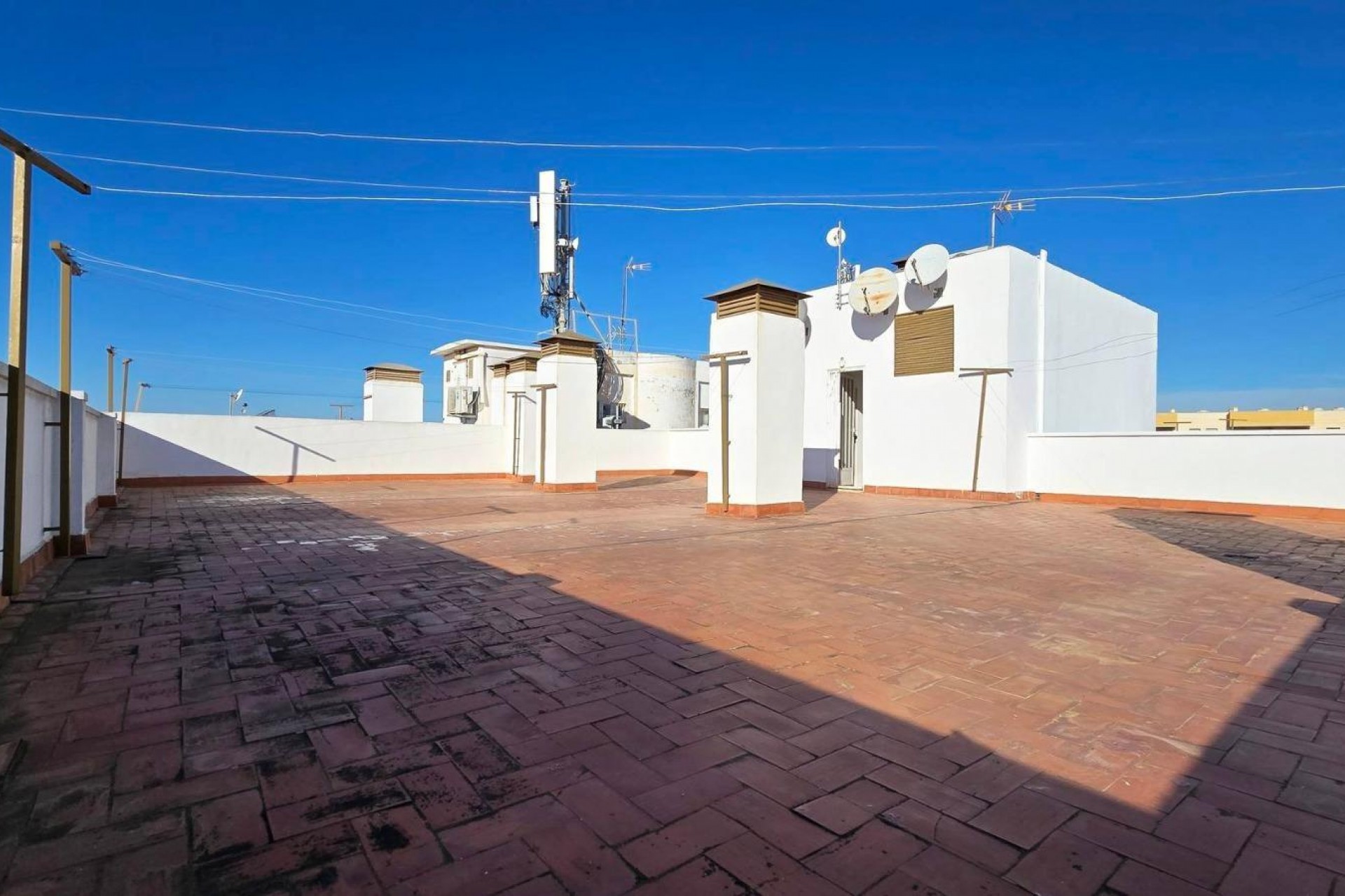 Resale - Apartment -
Torrevieja - Centro