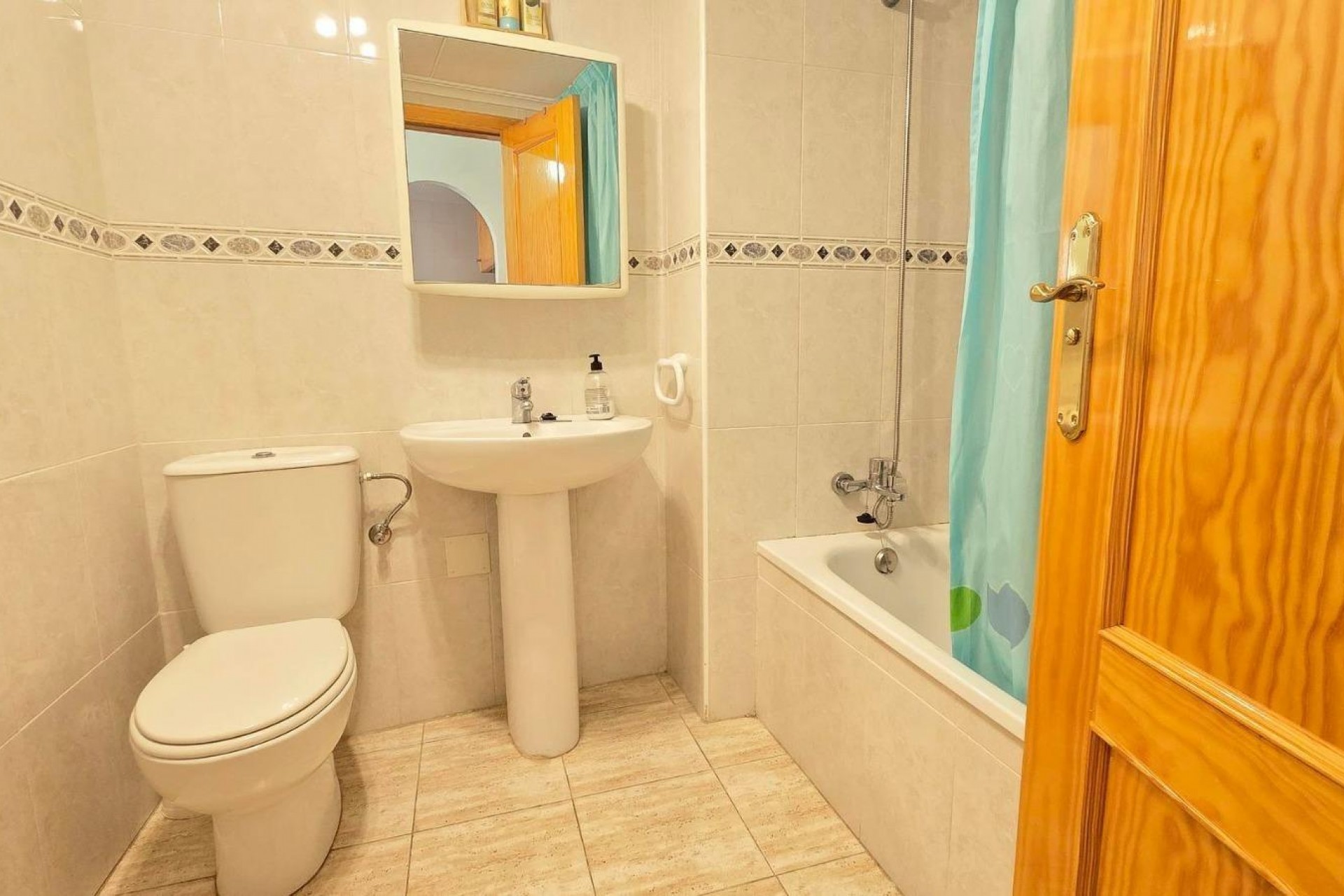 Resale - Apartment -
Torrevieja - Centro