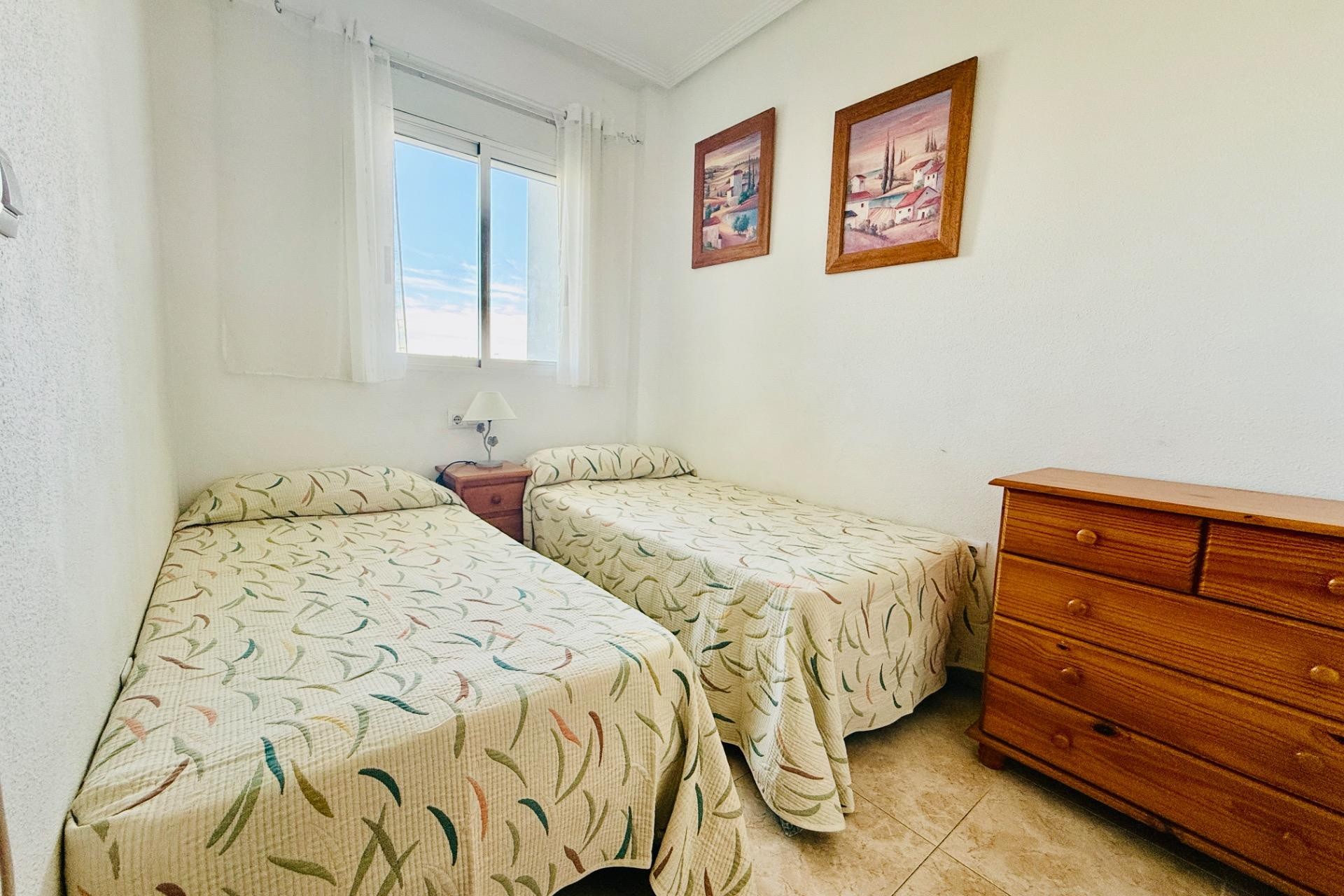 Resale - Apartment -
Torrevieja - Centro