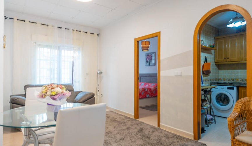 Resale - Apartment -
Torrevieja - Centro