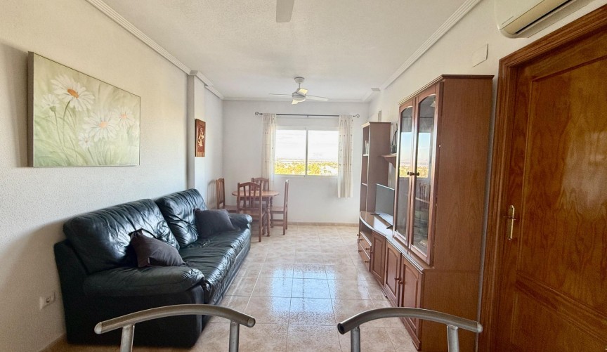 Resale - Apartment -
Torrevieja - Centro