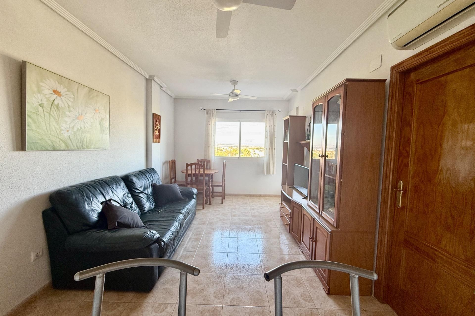 Resale - Apartment -
Torrevieja - Centro