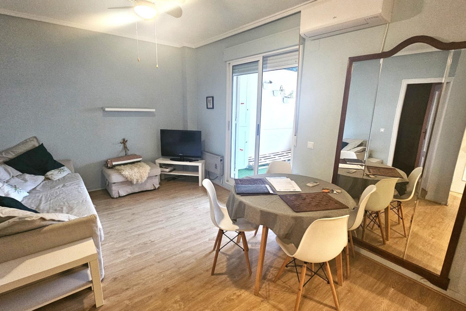 Resale - Apartment -
Torrevieja - Centro