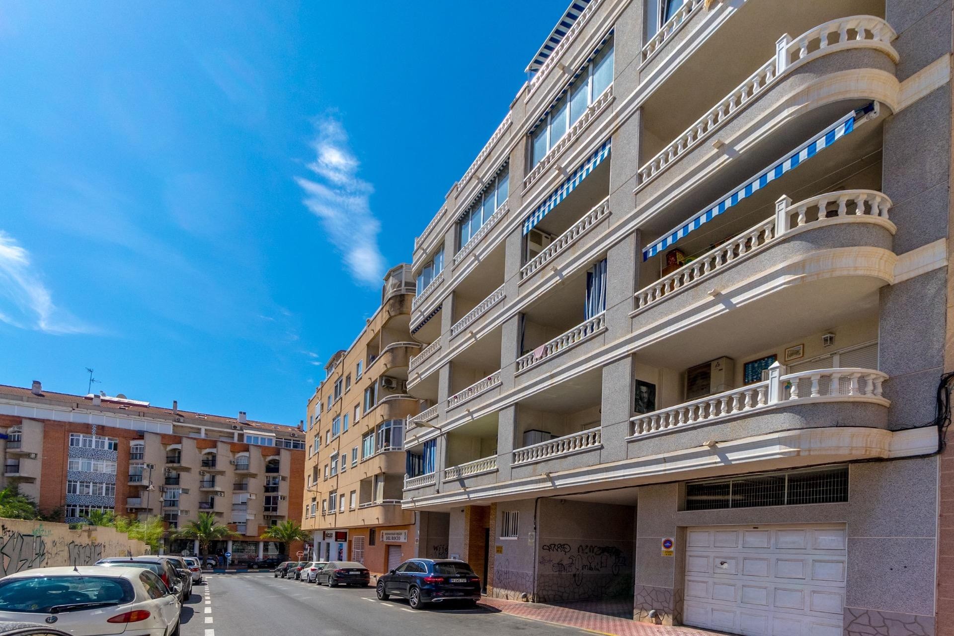 Resale - Apartment -
Torrevieja - Centro
