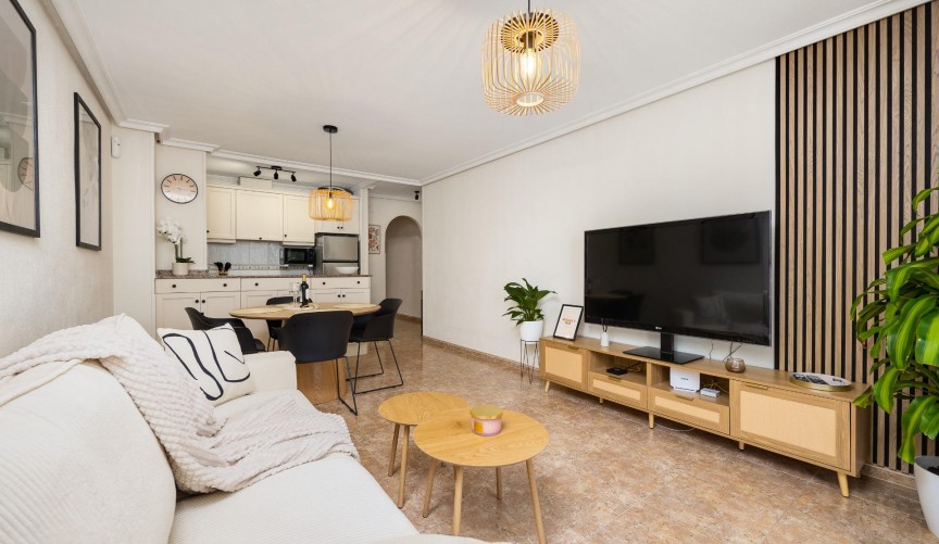 Resale - Apartment -
Torrevieja - Centro