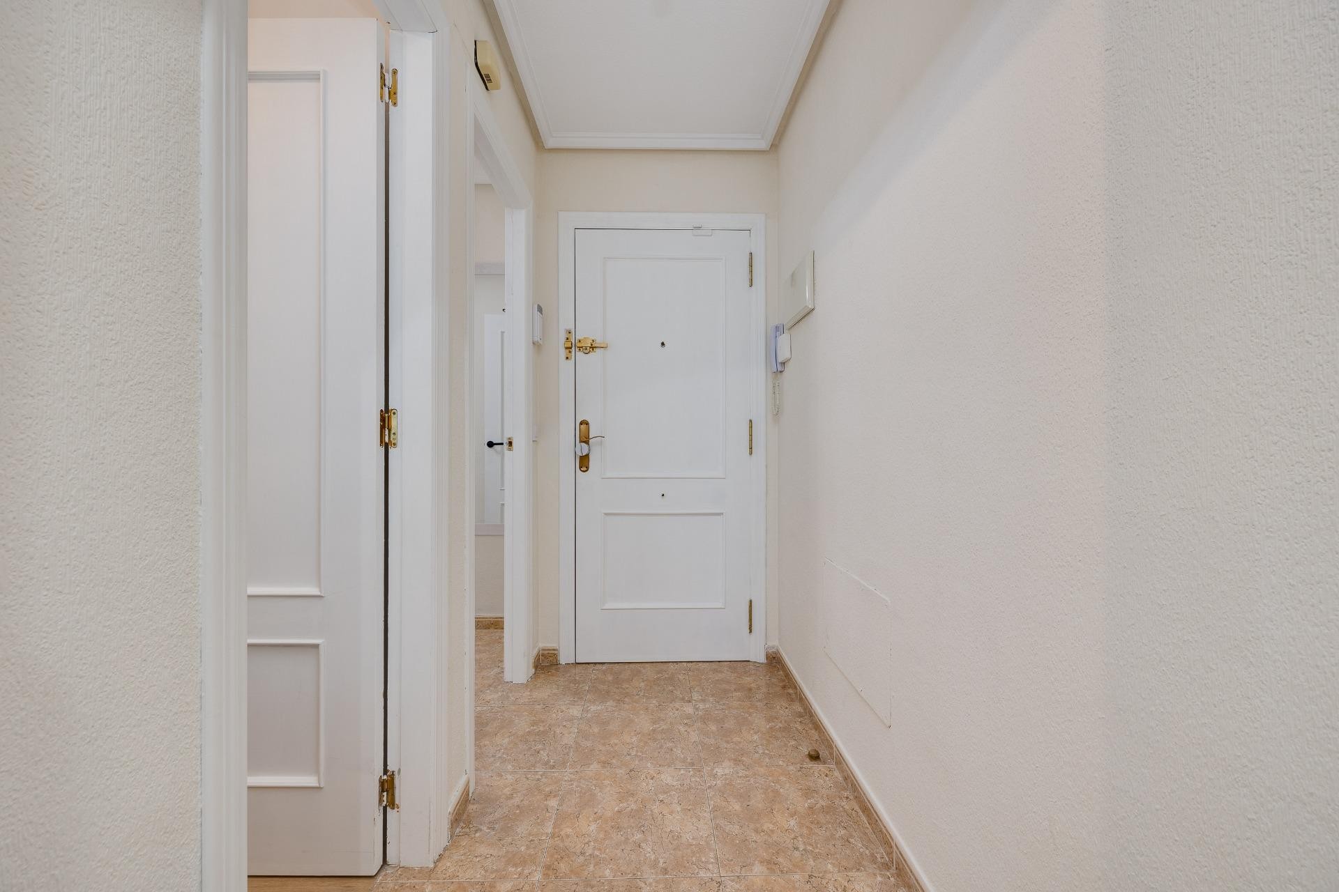 Resale - Apartment -
Torrevieja - Centro