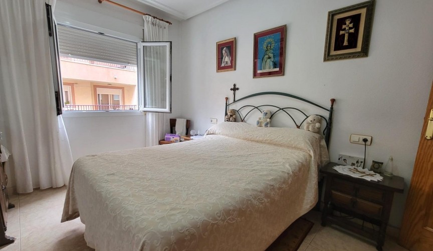 Resale - Apartment -
Torrevieja - Centro