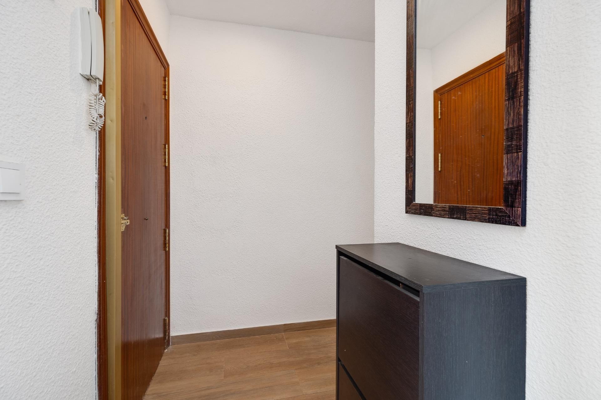 Resale - Apartment -
Torrevieja - Centro