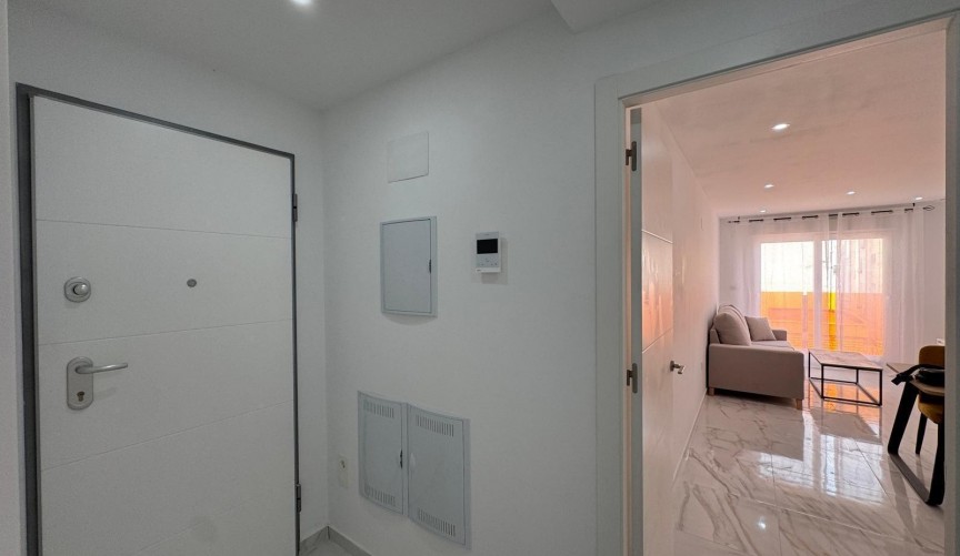 Resale - Apartment -
Torrevieja - Centro