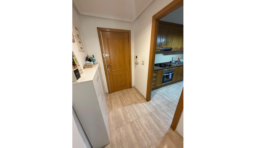 Resale - Apartment -
Torrevieja - Centro