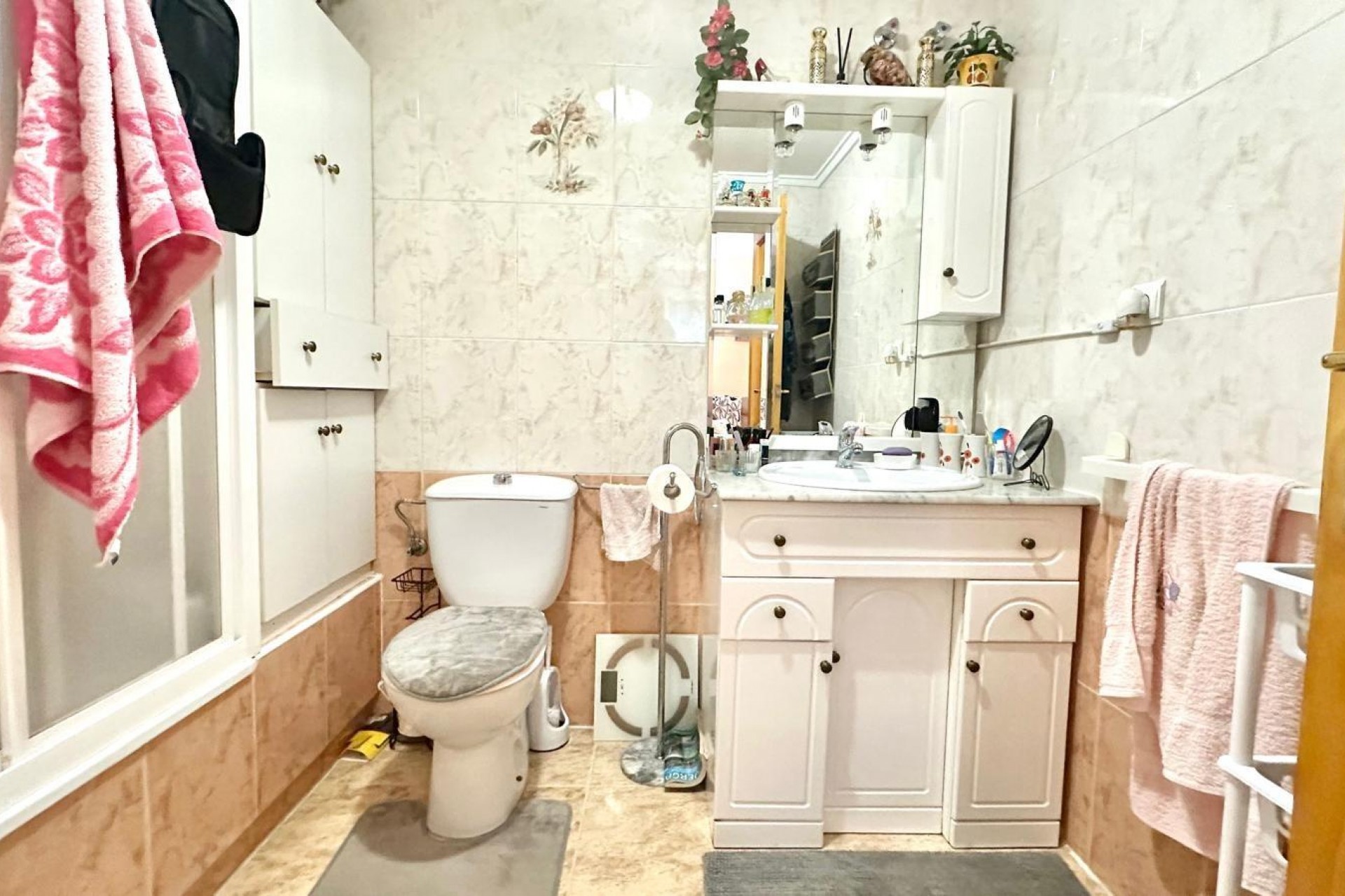 Resale - Apartment -
Torrevieja - Centro