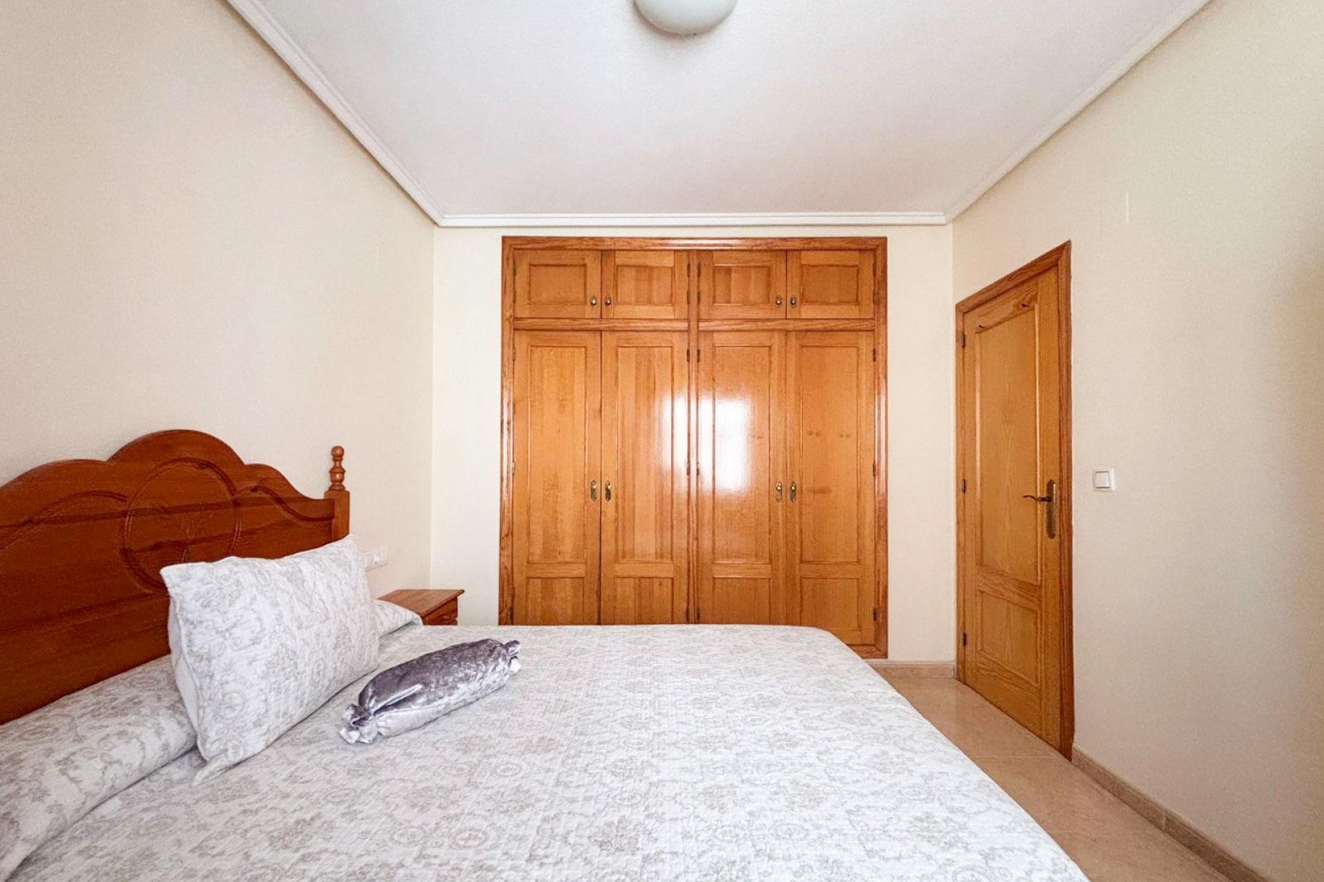Resale - Apartment -
Torrevieja - Centro