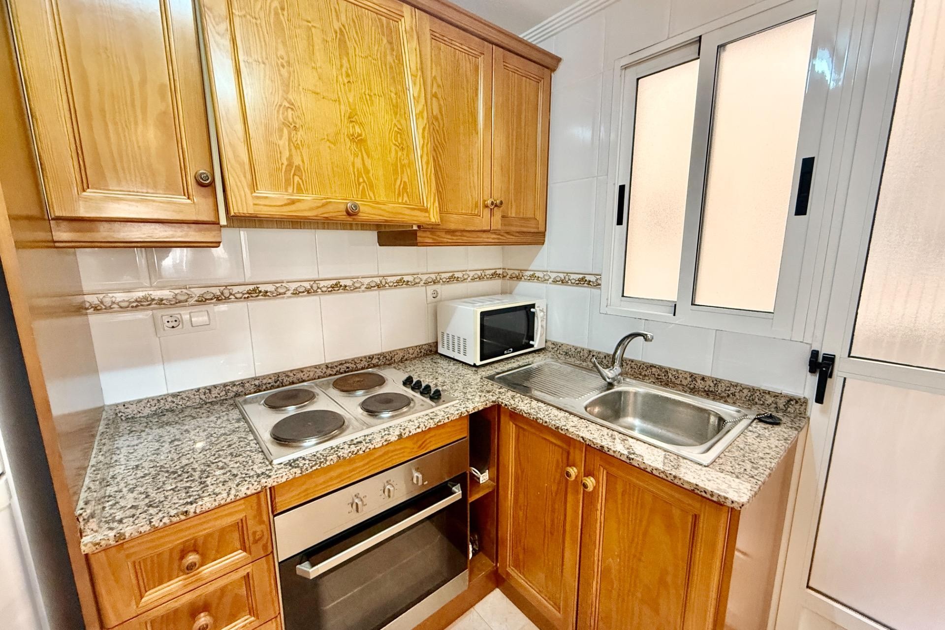 Resale - Apartment -
Torrevieja - Centro