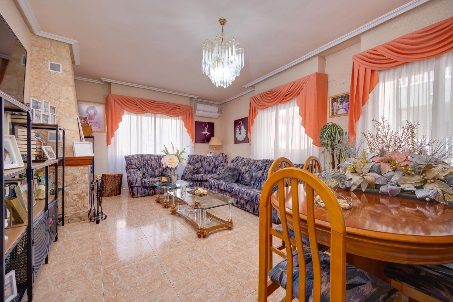 Resale - Apartment -
Torrevieja - Centro