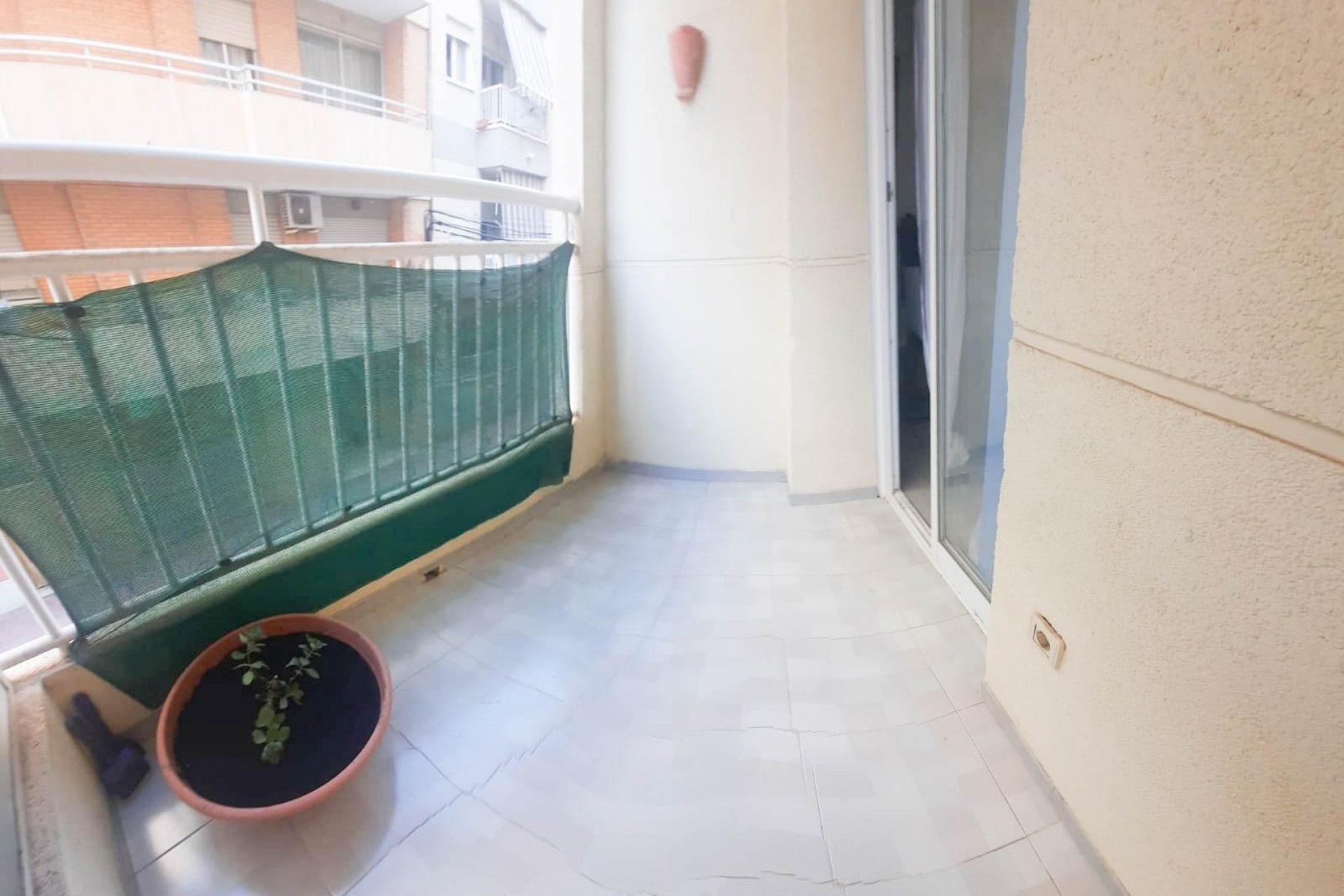 Resale - Apartment -
Torrevieja - Centro