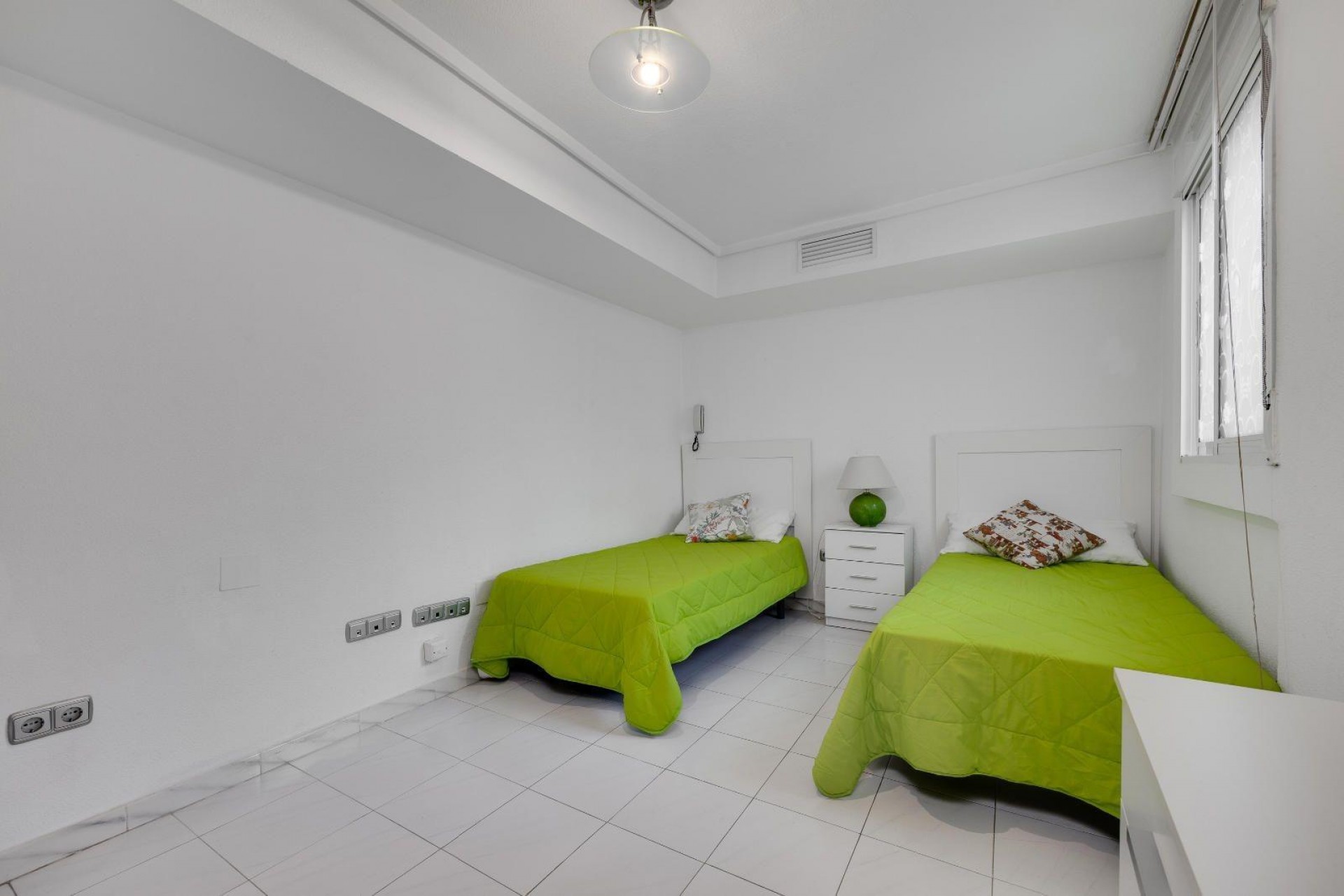 Resale - Apartment -
Torrevieja - Centro