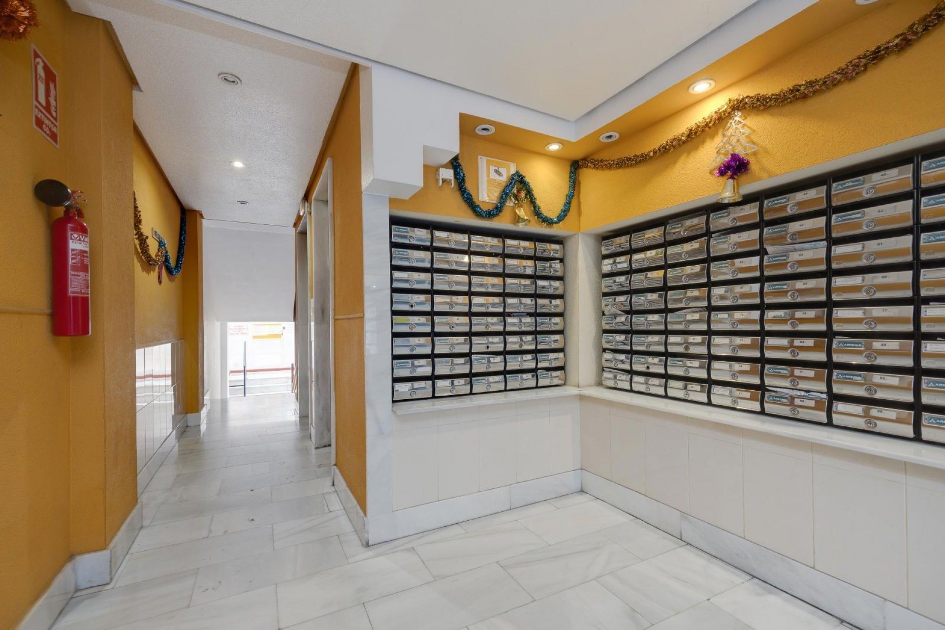 Resale - Apartment -
Torrevieja - Centro