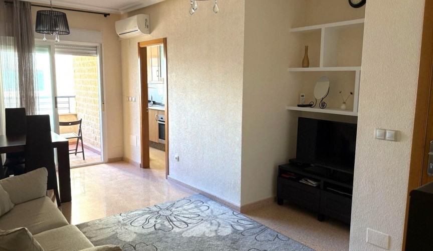 Resale - Apartment -
Torrevieja - Centro