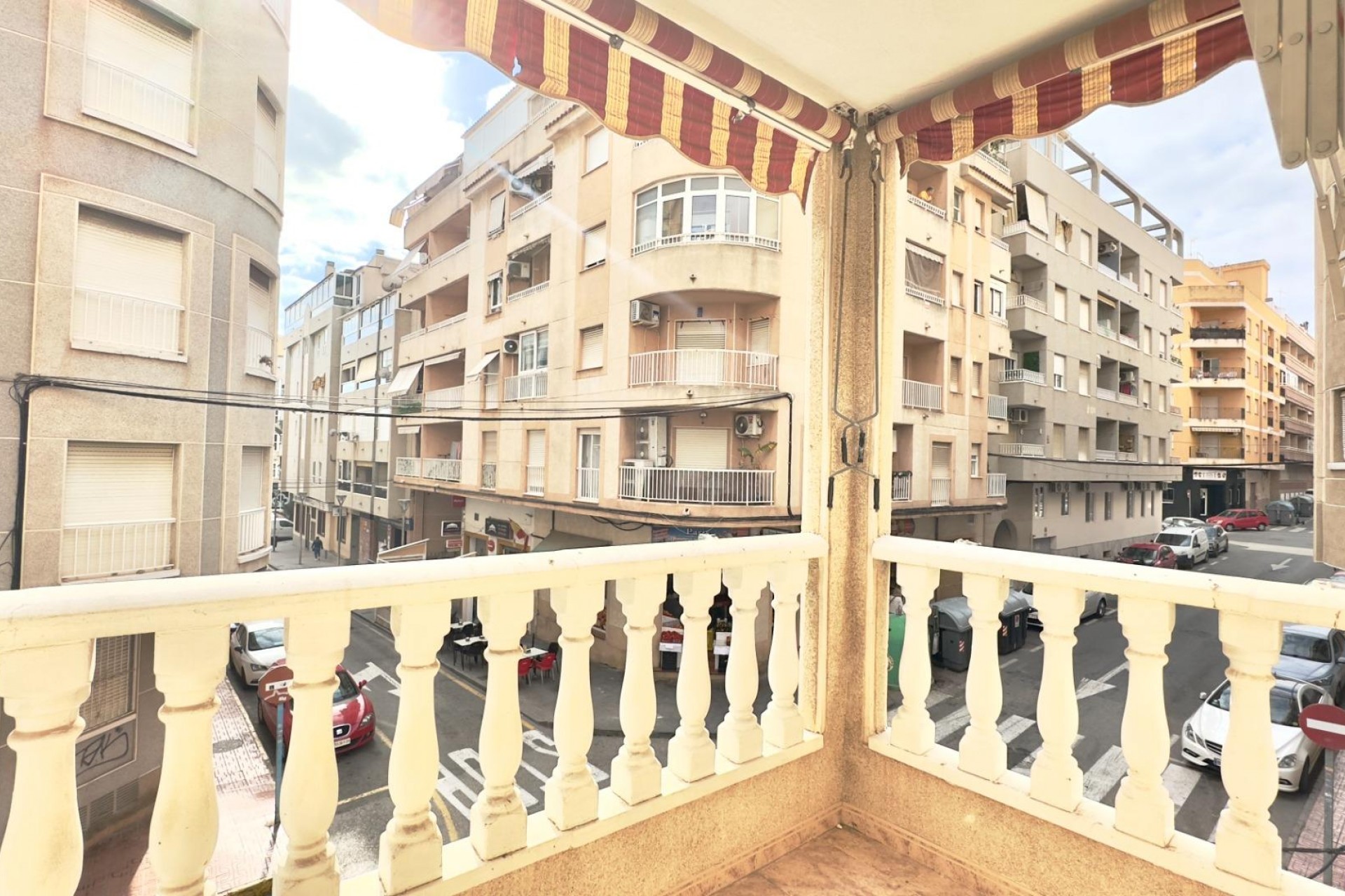 Resale - Apartment -
Torrevieja - Centro