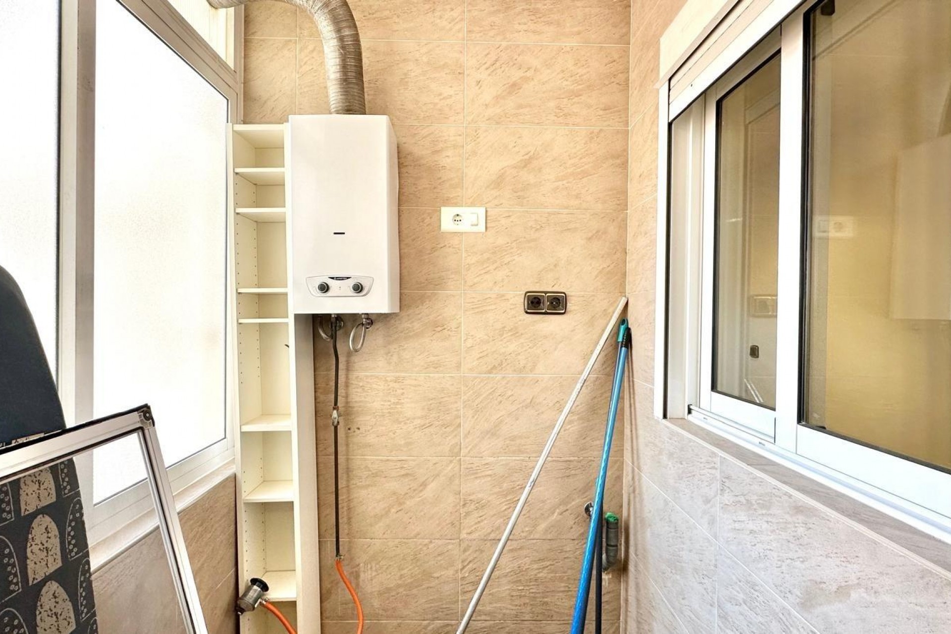 Resale - Apartment -
Torrevieja - Centro