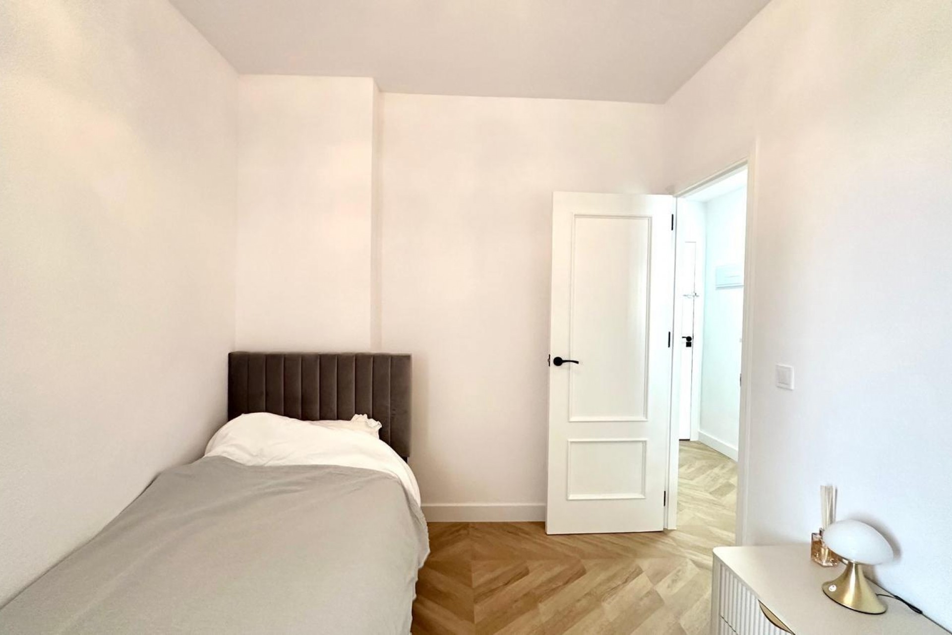 Resale - Apartment -
Torrevieja - Centro