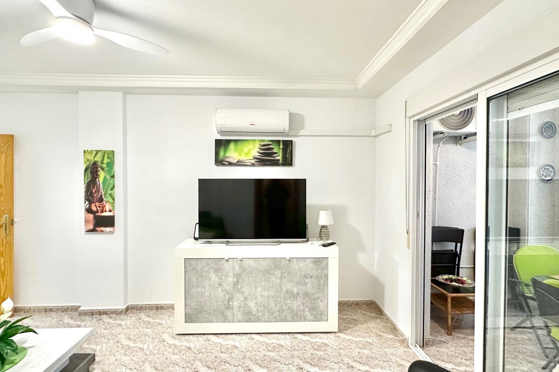 Resale - Apartment -
Torrevieja - Centro