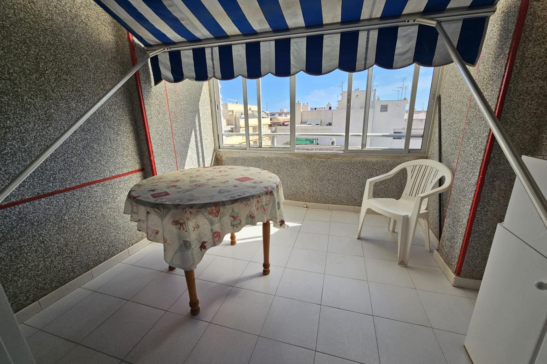Resale - Apartment -
Torrevieja - Centro