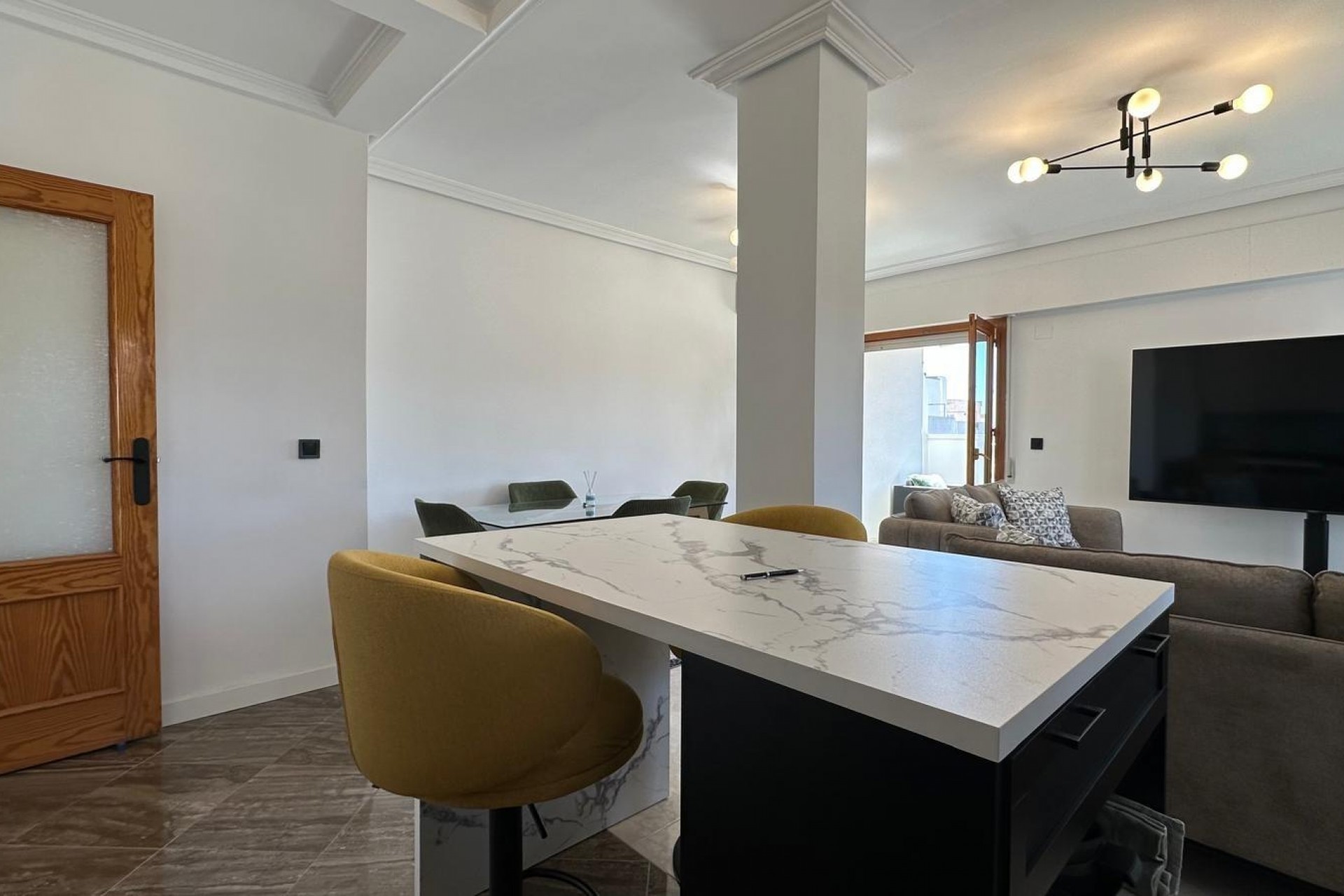 Resale - Apartment -
Torrevieja - Centro