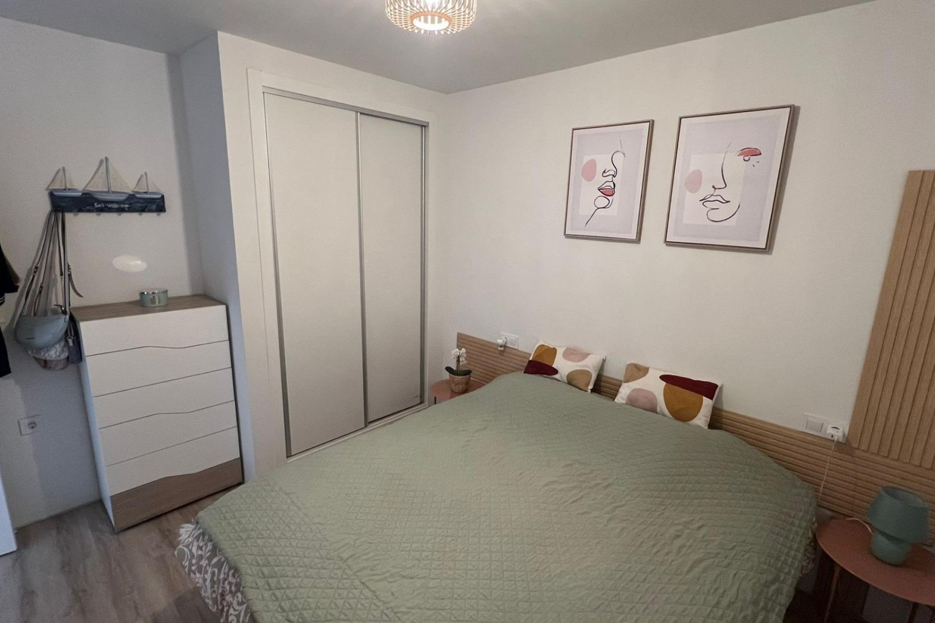 Resale - Apartment -
Torrevieja - Centro