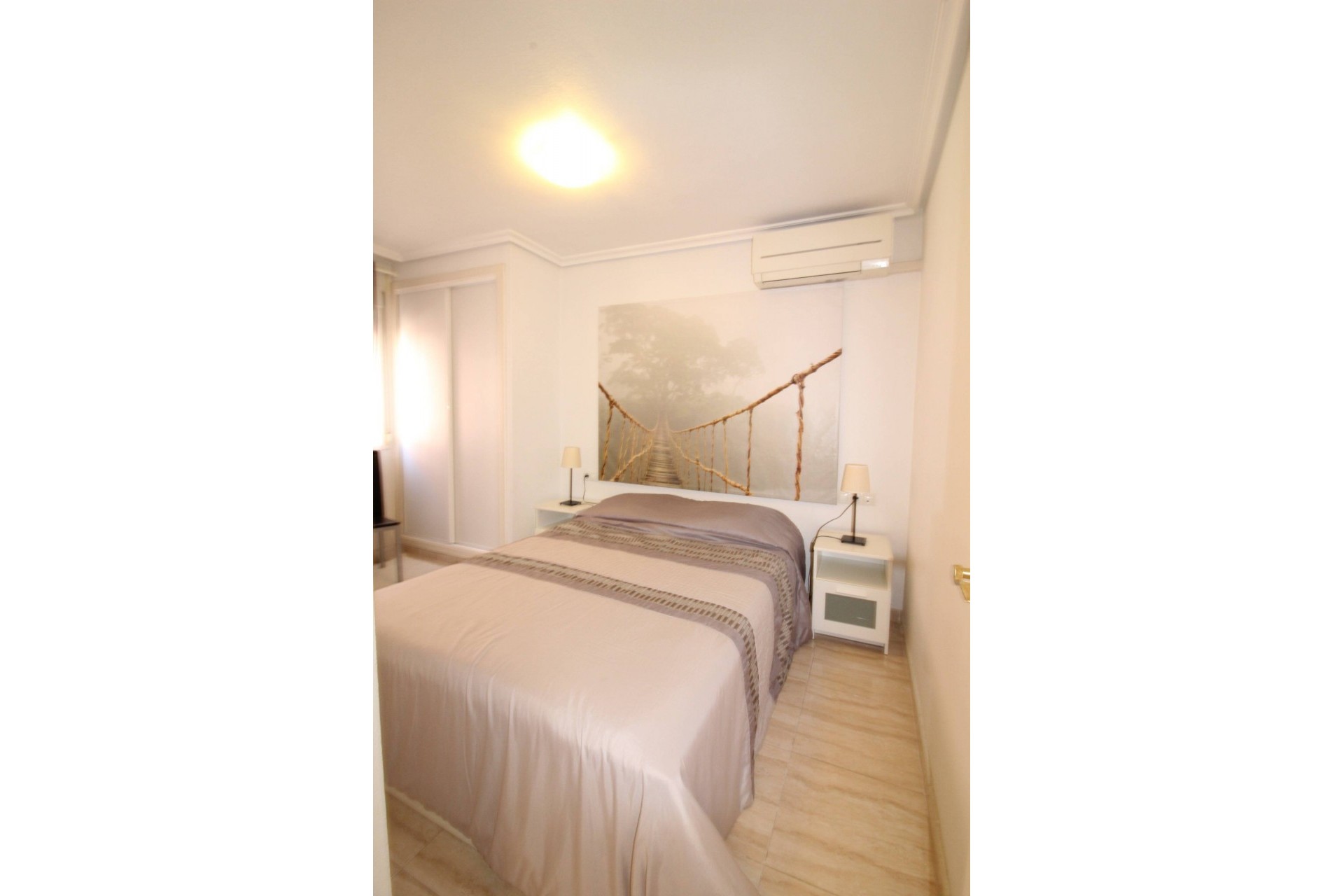 Resale - Apartment -
Torrevieja - Centro