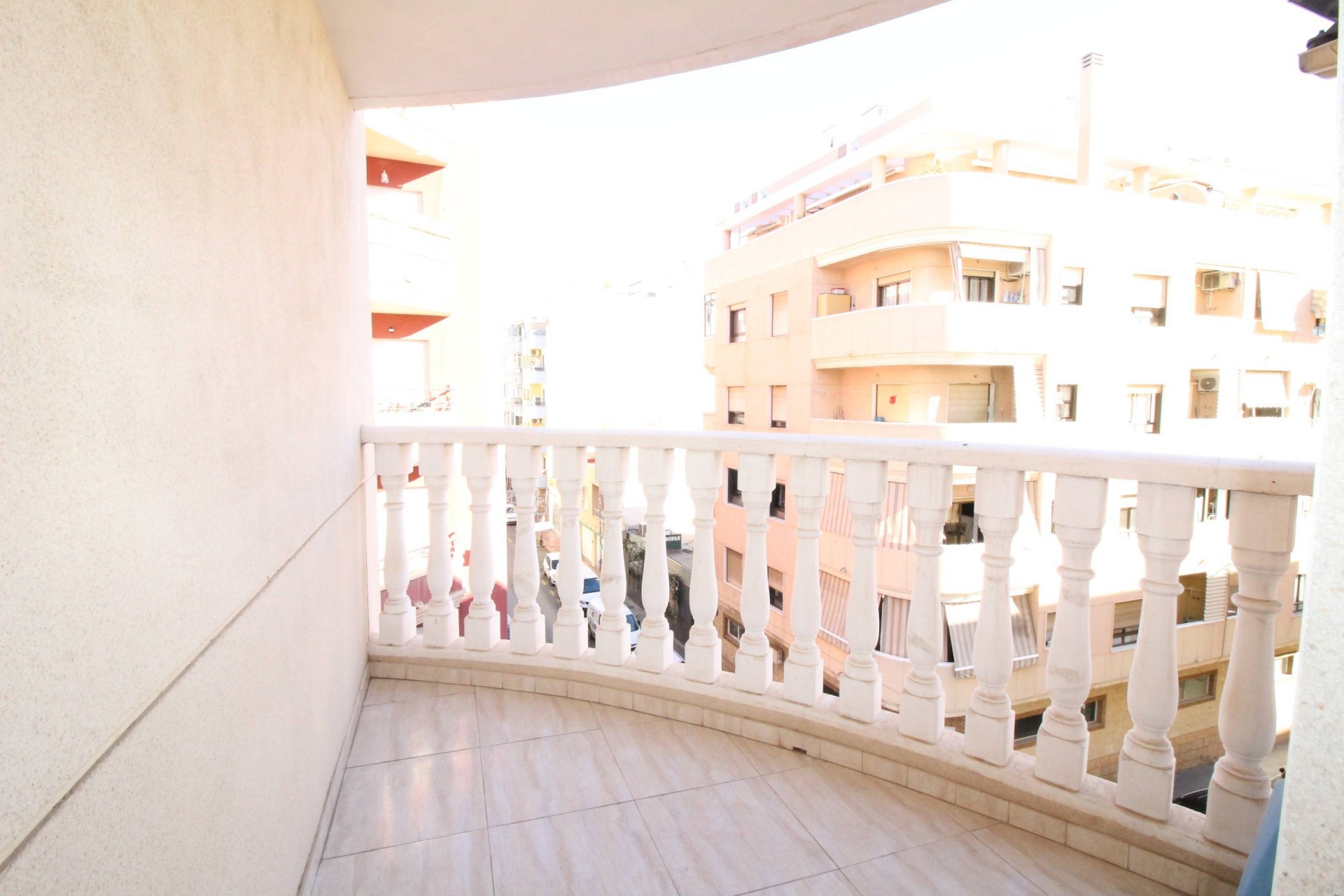 Resale - Apartment -
Torrevieja - Centro