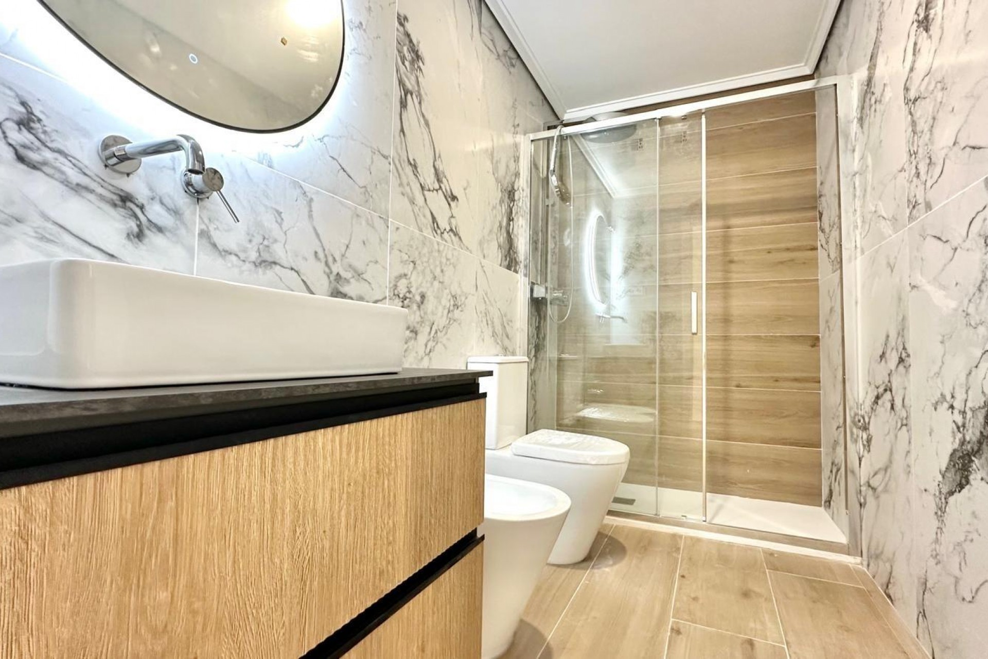 Resale - Apartment -
Torrevieja - Centro