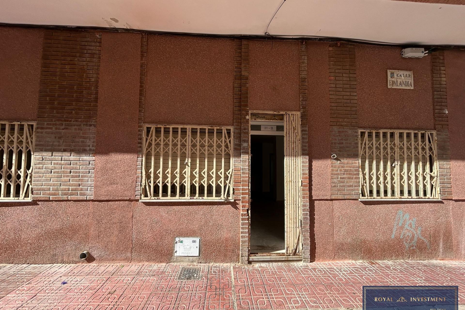 Resale - Apartment -
Torrevieja - Centro