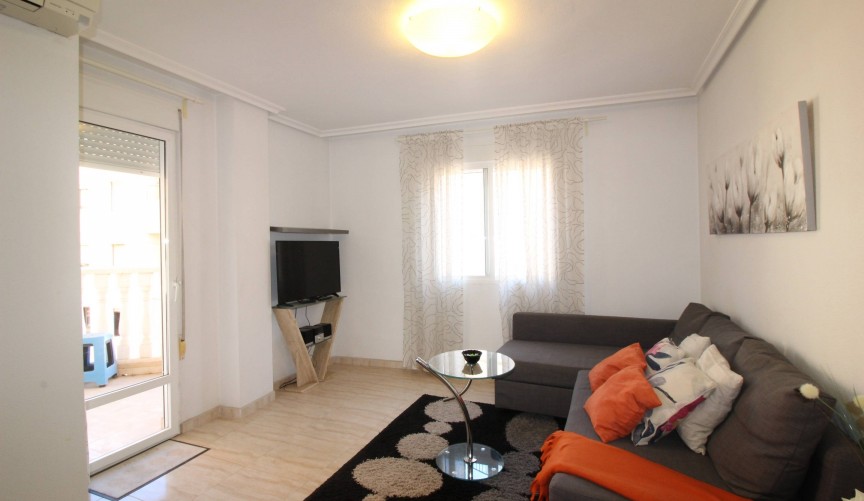Resale - Apartment -
Torrevieja - Centro