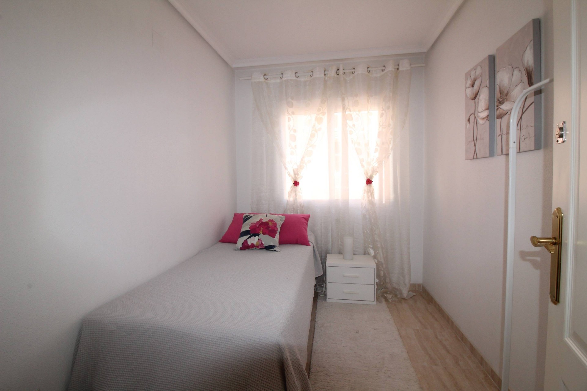 Resale - Apartment -
Torrevieja - Centro